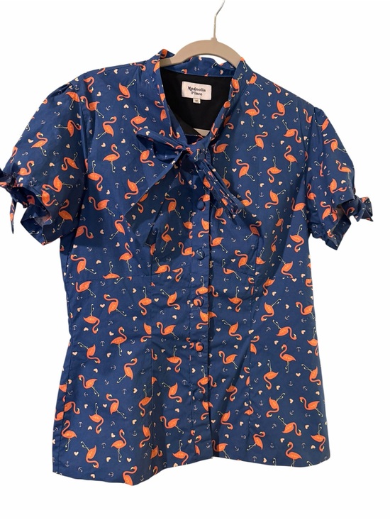 Magnolia Place Tops - Magnolia Place Flamingo Button Down Blouse size XL